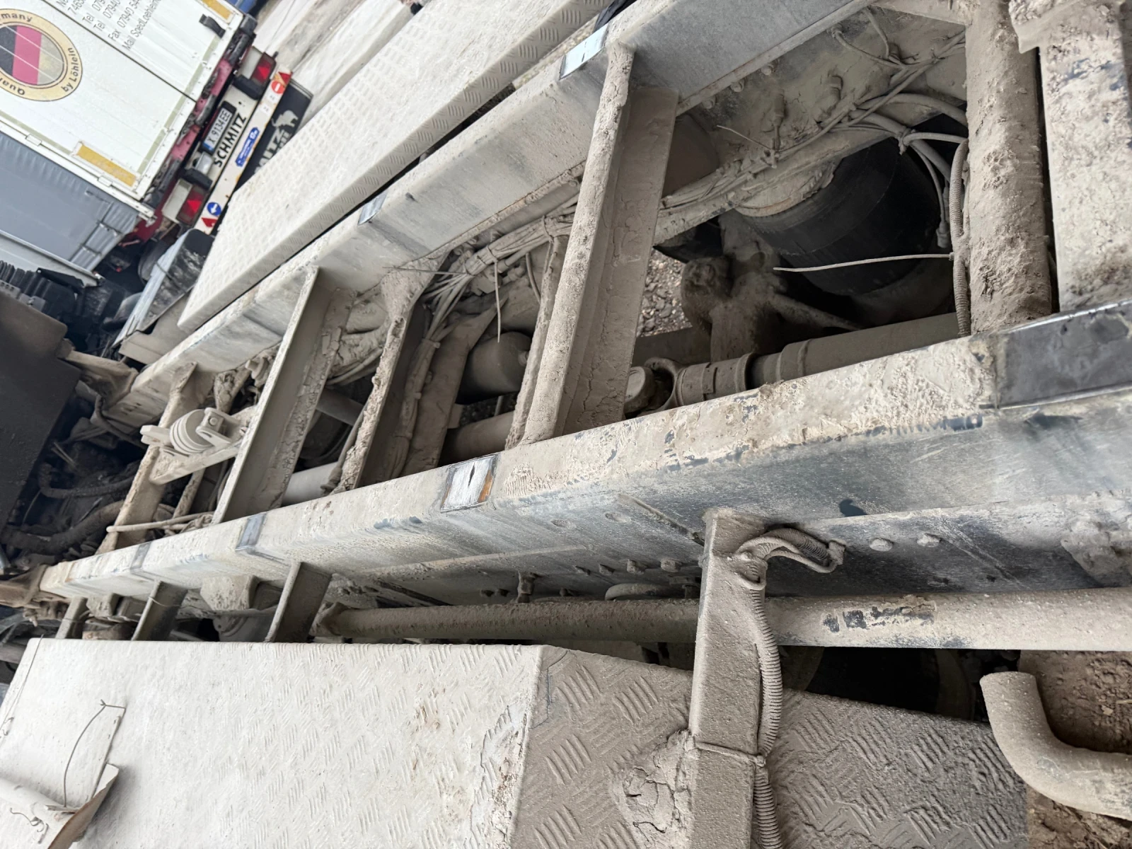 Volvo Fh 5 оси 20м3 - изображение 8