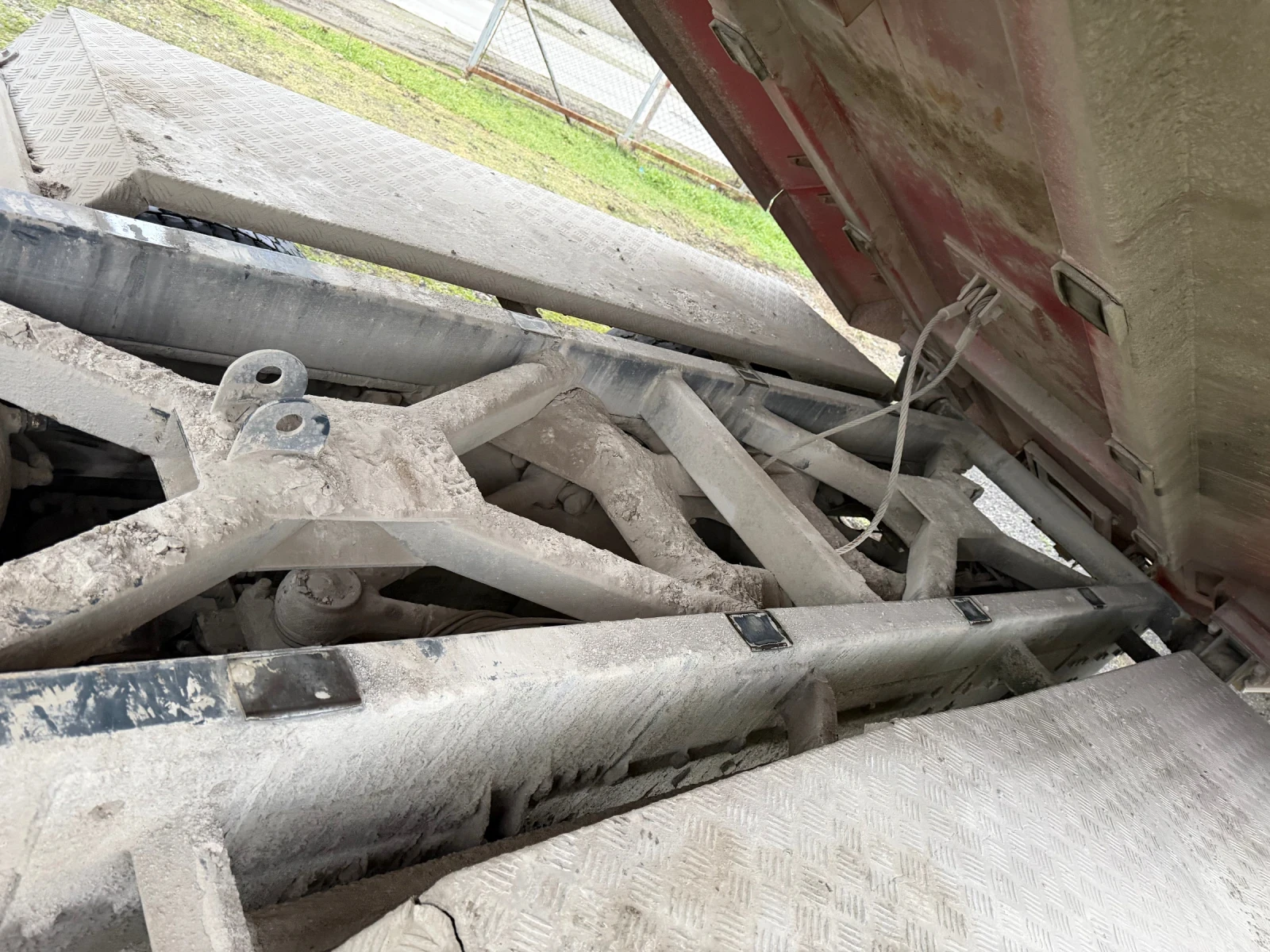 Volvo Fh 5 оси 20м3 - изображение 7