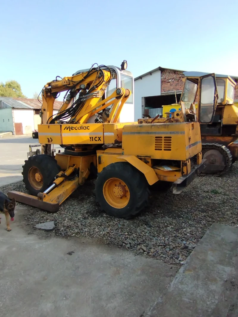 Багер MECALAC 11CX, снимка 3 - Индустриална техника - 52044931
