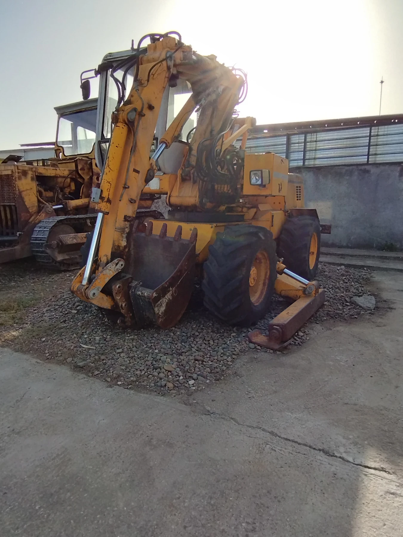 Багер MECALAC 11CX, снимка 1