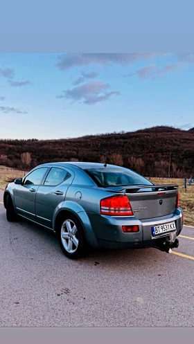 Dodge Avenger 2.0 CRD // 140к.с // ДЕСЕН ВОЛАН, снимка 3