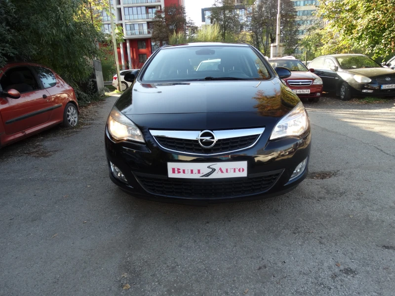 Opel Astra 1.7CDTI EURO 5A, снимка 1 - Автомобили и джипове - 47660060