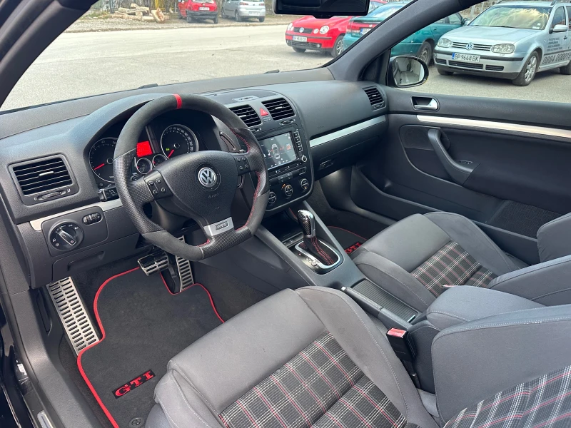 VW Golf 2.0T GTI DSG Италия, снимка 11 - Автомобили и джипове - 48069948