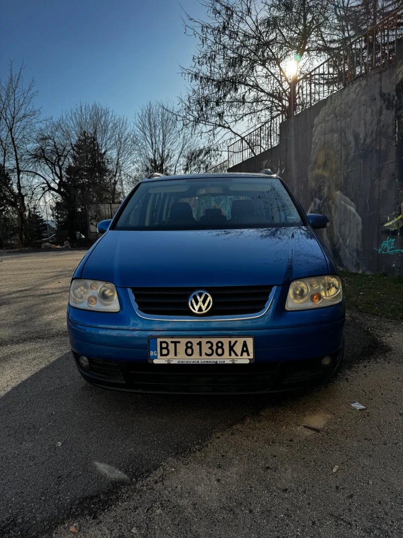 VW Touran, снимка 2 - Автомобили и джипове - 48929603