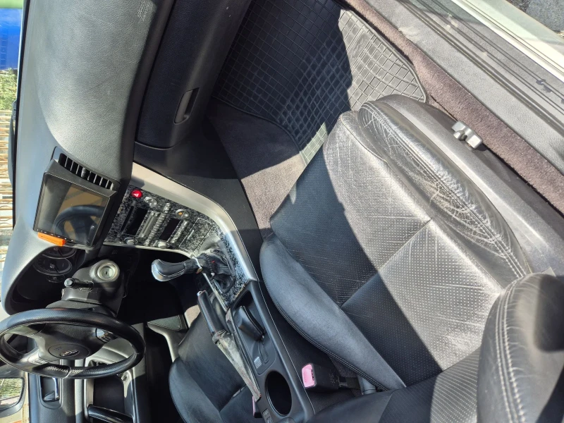 Subaru Legacy 2.5, снимка 14 - Автомобили и джипове - 50664054