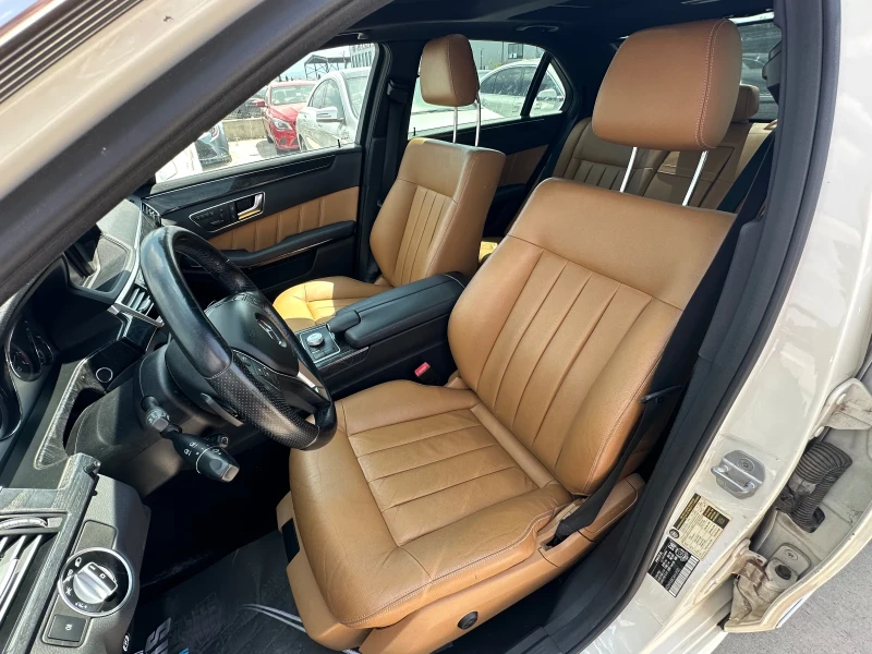 Mercedes-Benz E 350 4-Matic* AMG-pack* Панорама* , снимка 8 - Автомобили и джипове - 52325224