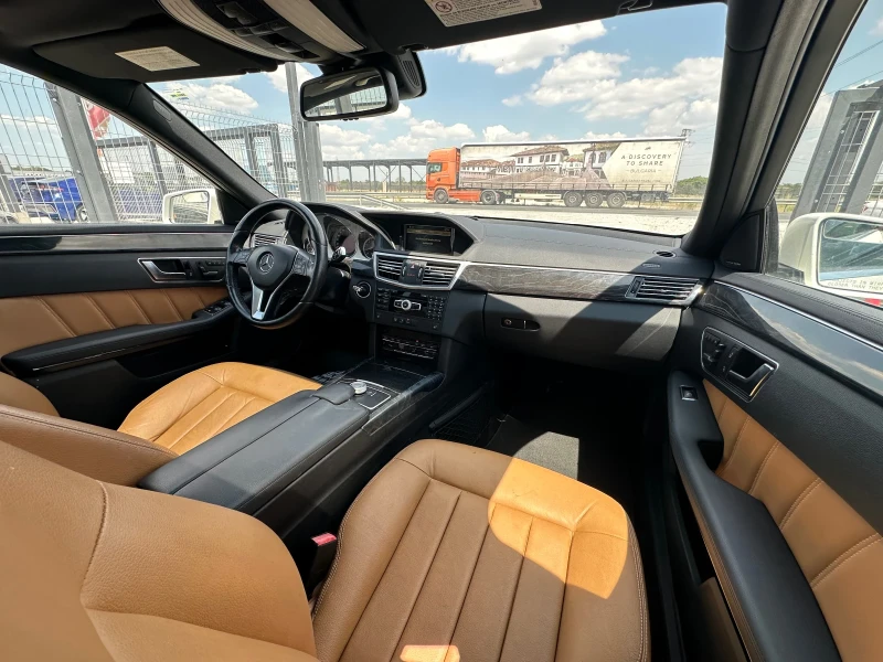 Mercedes-Benz E 350 4-Matic* AMG-pack* Панорама* , снимка 9 - Автомобили и джипове - 52325224