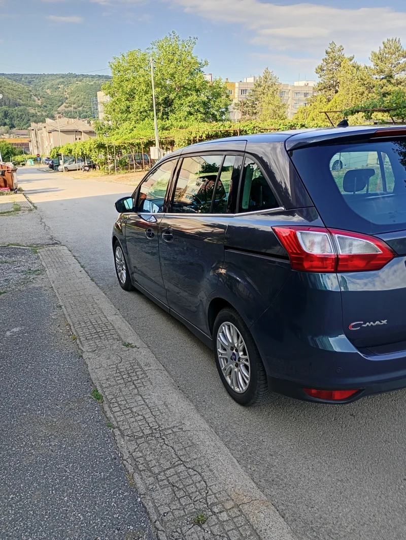 Ford Grand C-Max 1.6 TDI 115кс 7м, снимка 3 - Автомобили и джипове - 52694467