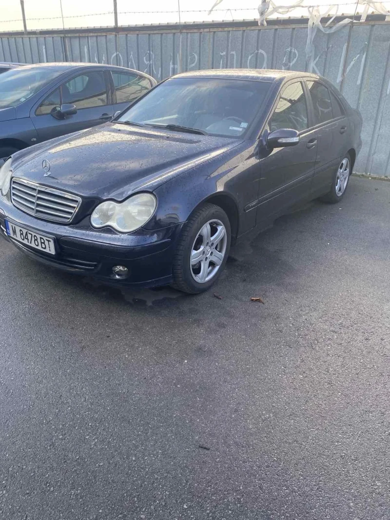 Mercedes-Benz 200, снимка 4 - Автомобили и джипове - 52189683