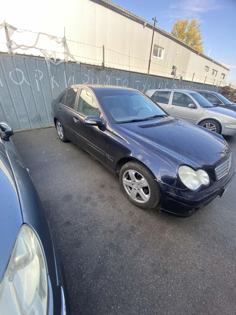 Mercedes-Benz 200, снимка 6 - Автомобили и джипове - 52189683