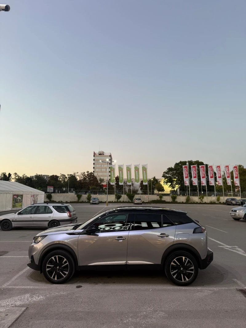 Peugeot 2008 New Line Up GT PACK 1.2 PureTech 130 EAT8 EURO6, снимка 15 - Автомобили и джипове - 52775407