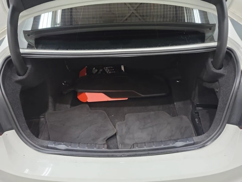 BMW 330 2018 330I XDRIVE * БЕЗ ПЪРВОНАЧАЛНА ВНОСКА, снимка 14 - Автомобили и джипове - 53085721