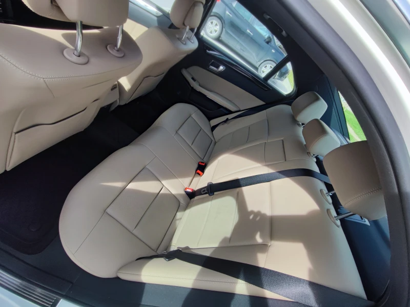 Mercedes-Benz E 350 AMG 115000km!, снимка 14 - Автомобили и джипове - 53299664