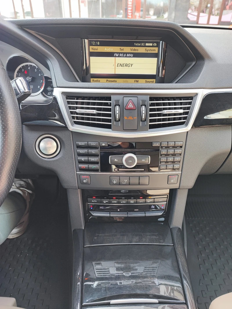 Mercedes-Benz E 350 AMG 115000km!, снимка 11 - Автомобили и джипове - 53299664