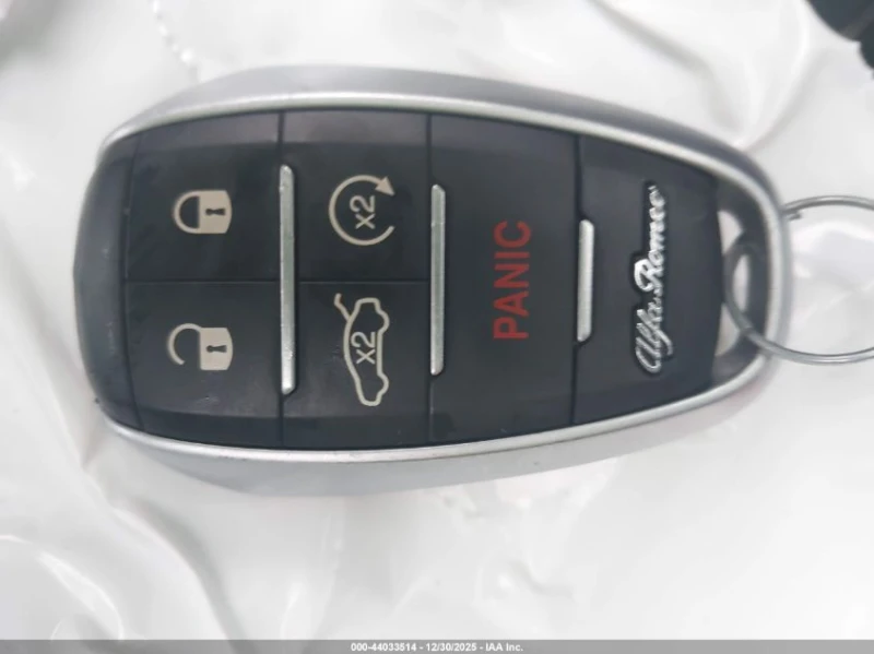 Alfa Romeo Giulia QUADRIFOGLIO 2.9L V6 505кс, снимка 11 - Автомобили и джипове - 53447676