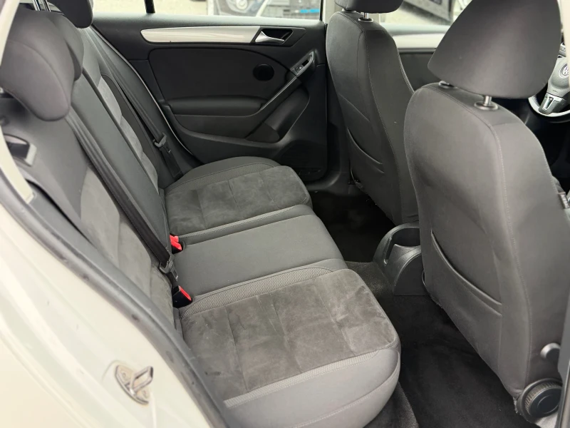 VW Golf 1.6TDI* HIGHLINE* , снимка 11 - Автомобили и джипове - 53488732