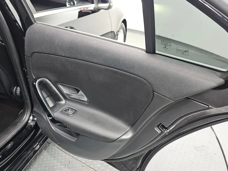 Mercedes-Benz A 220  W177 A220 Sedan | Mobile.bg � ����������� 16