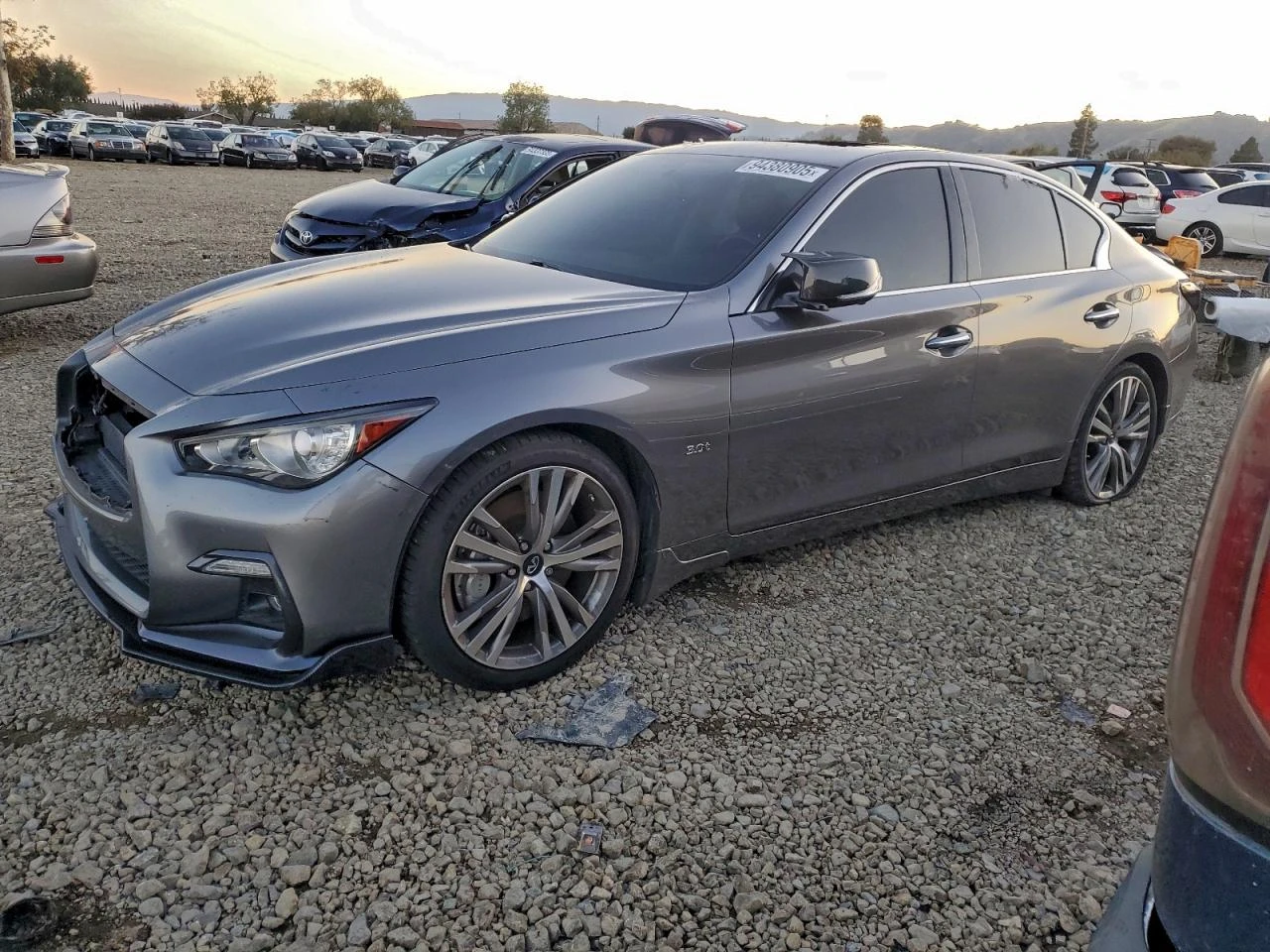 Infiniti Q50 LUXE, снимка 1