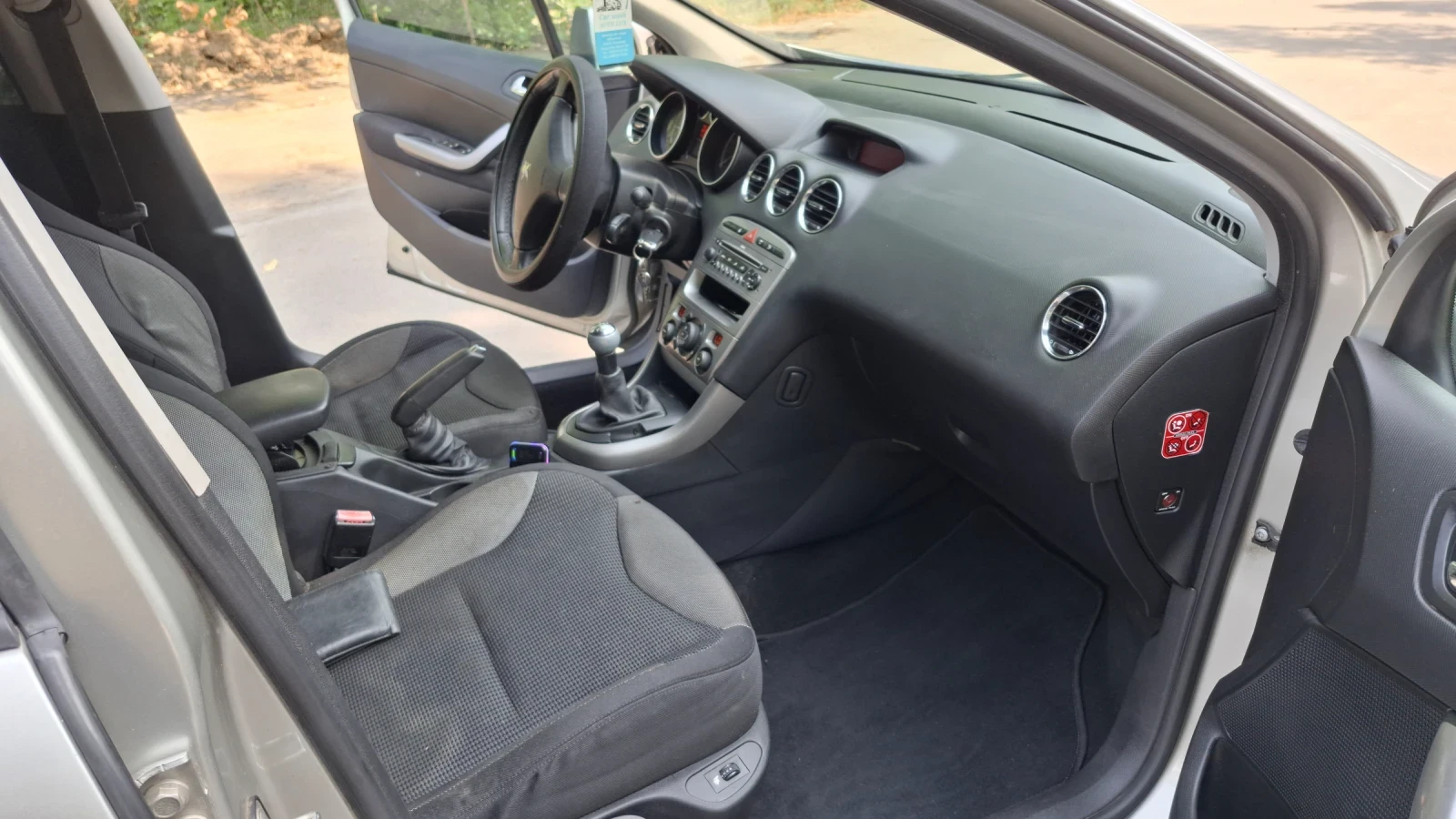 Peugeot 308 1.6 HDI - изображение 8