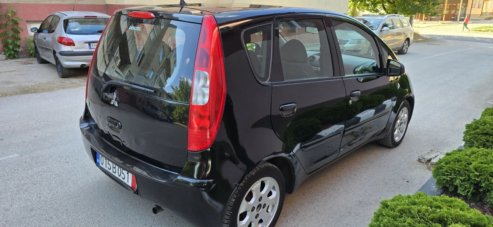 Mitsubishi Colt 1.1i - изображение 5