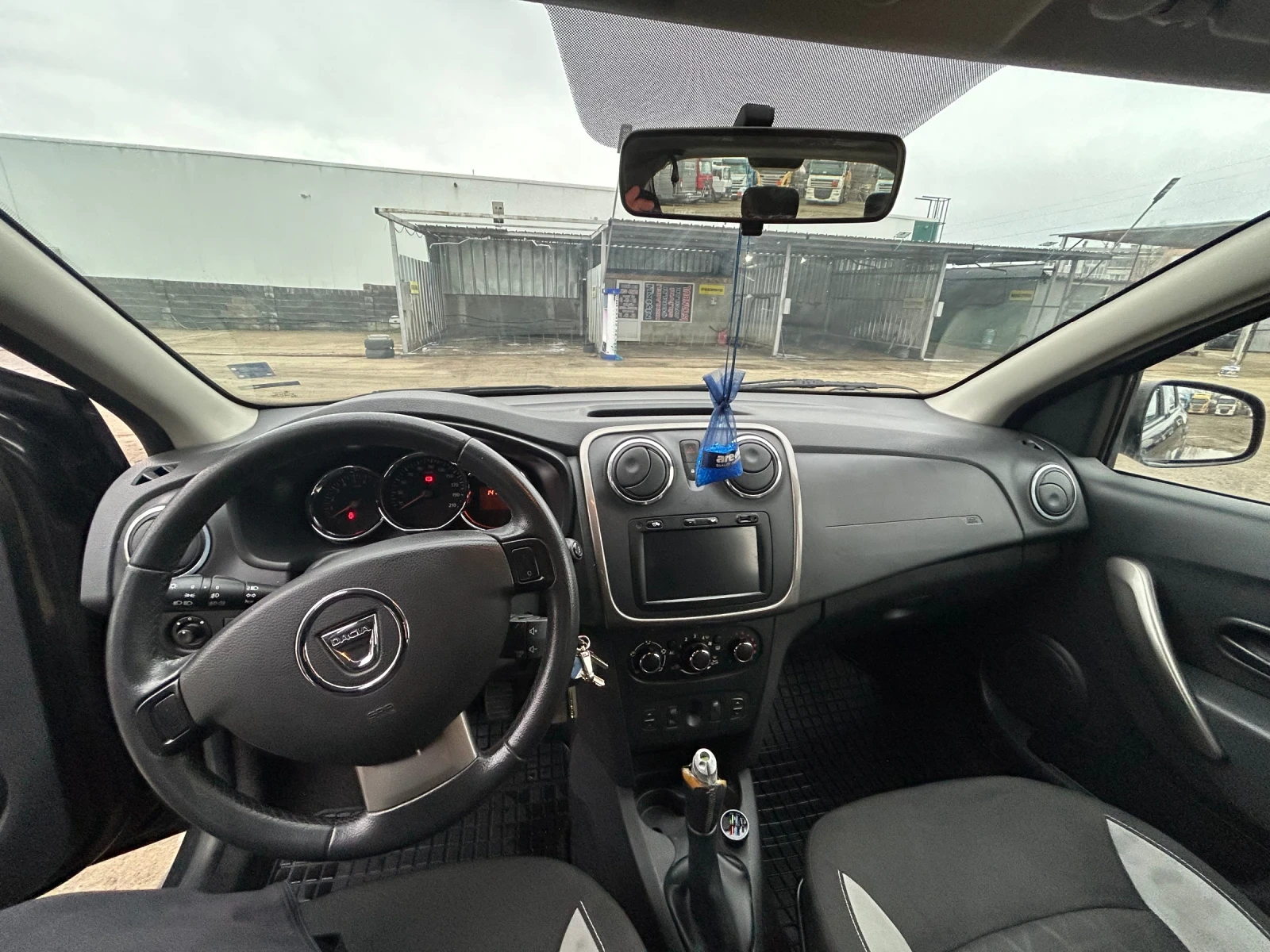 Dacia Sandero Stepway | Mobile.bg � ����������� 12