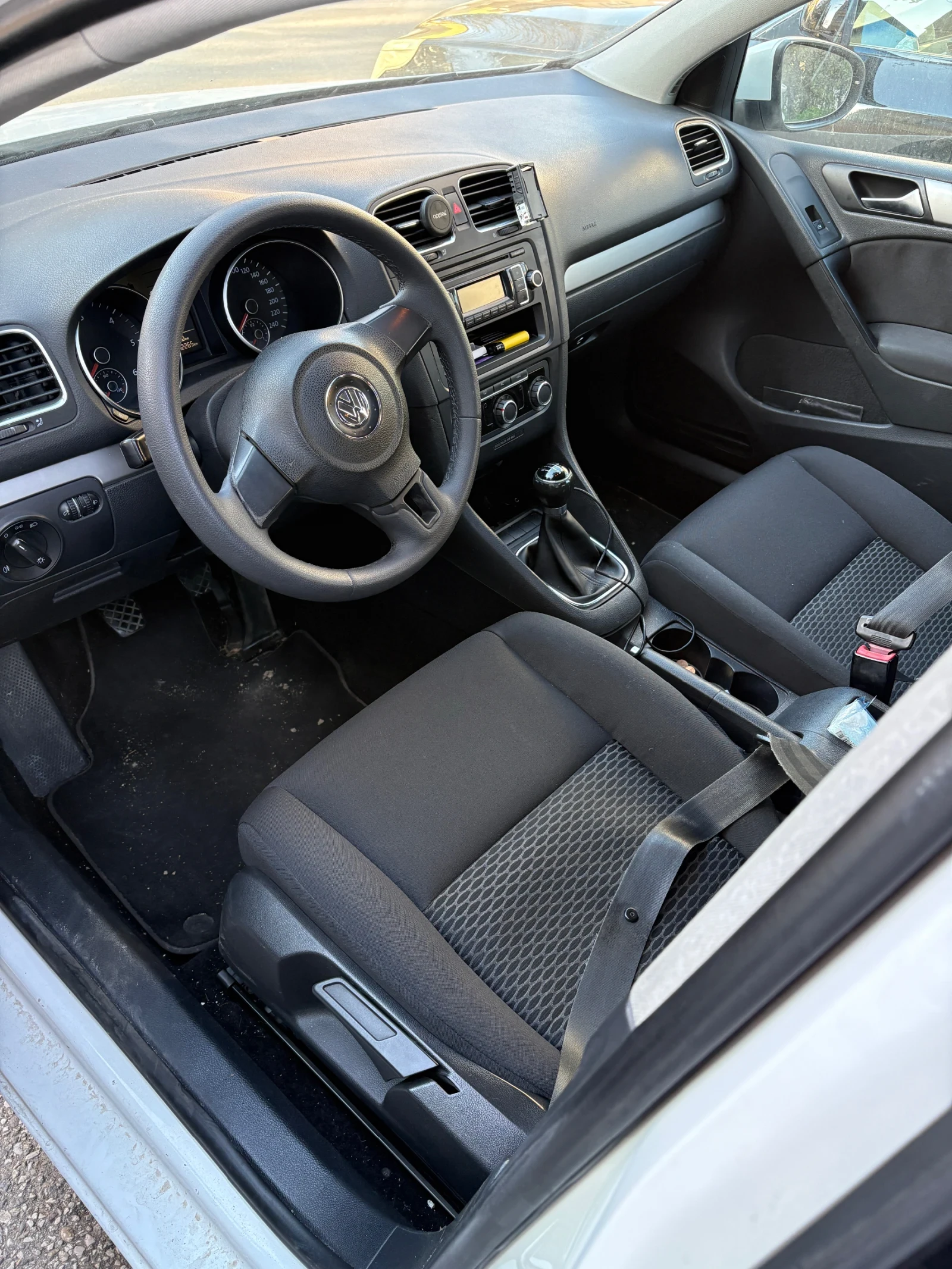 VW Golf, снимка 2 - Автомобили и джипове - 53828259