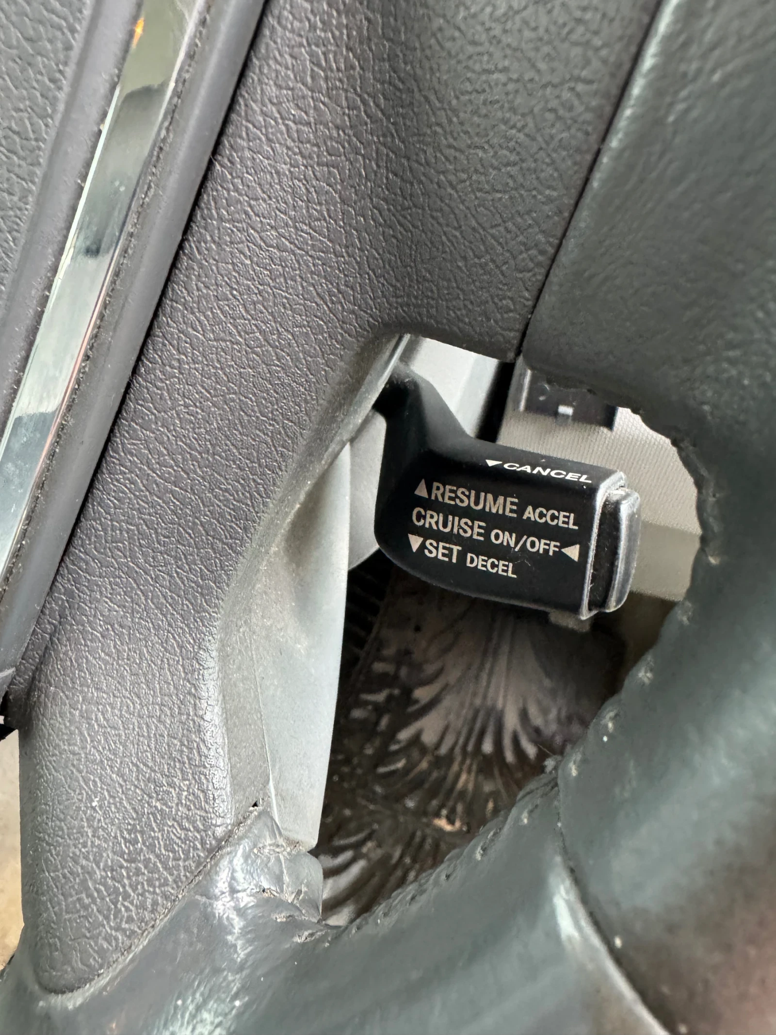 Dodge Avenger 2.0 CRD // 140к.с // ДЕСЕН ВОЛАН, снимка 12 - Автомобили и джипове - 53849104