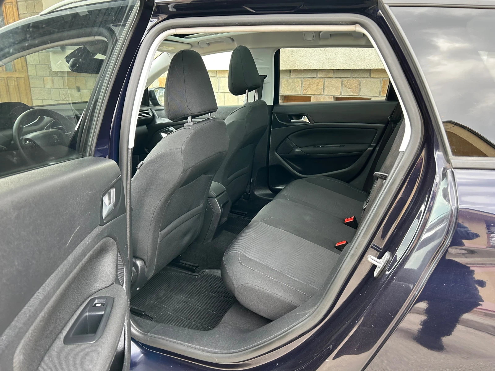 Peugeot 308 1.6HDI LED НАВИ ПАНОРАМА, снимка 11 - Автомобили и джипове - 53878698