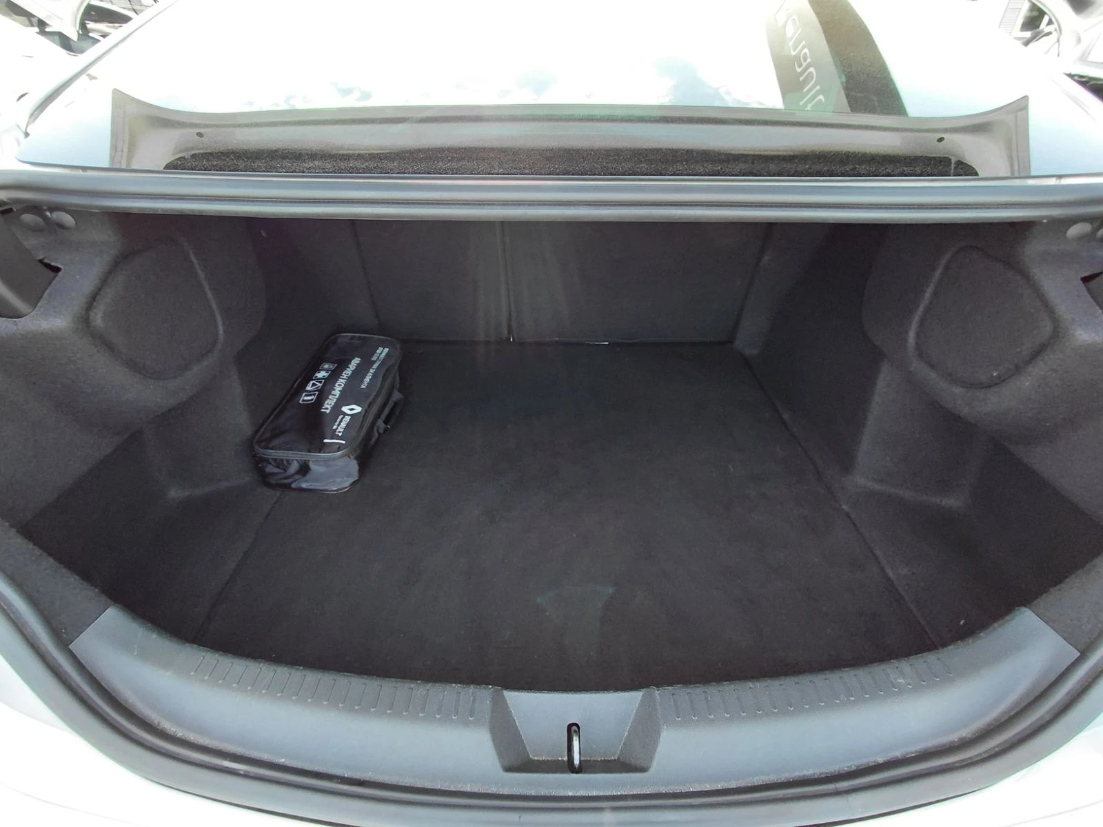 Renault Megane 1.3TCe/Sedan/140k.c./Zen | Mobile.bg � ����������� 8