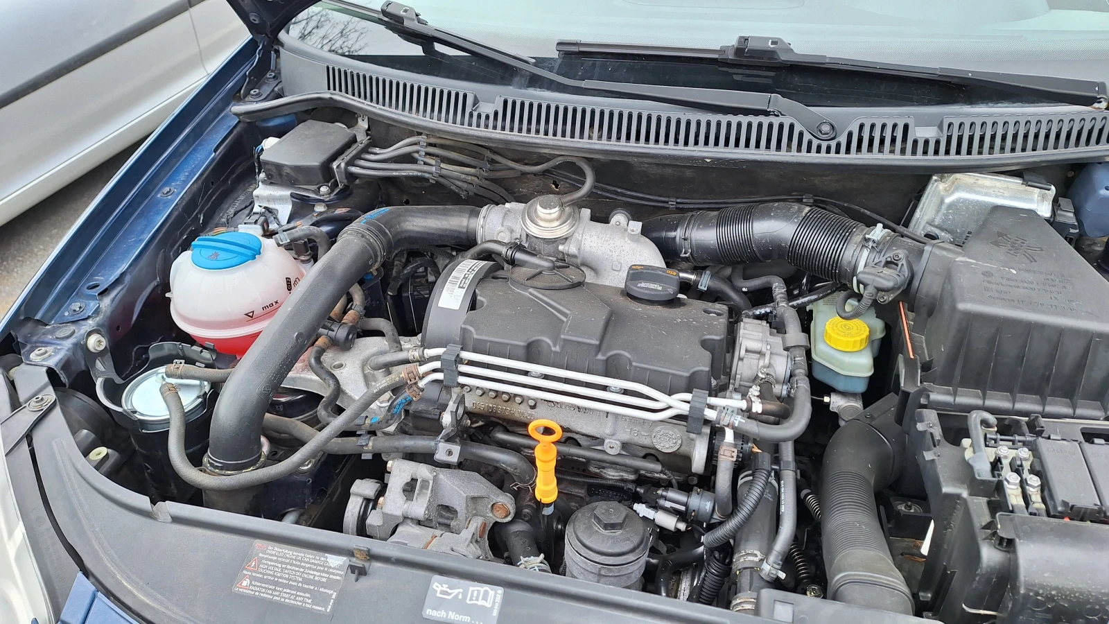 VW Polo 1.4 TDI МН.ДОБЪР, снимка 16 - Автомобили и джипове - 54134302