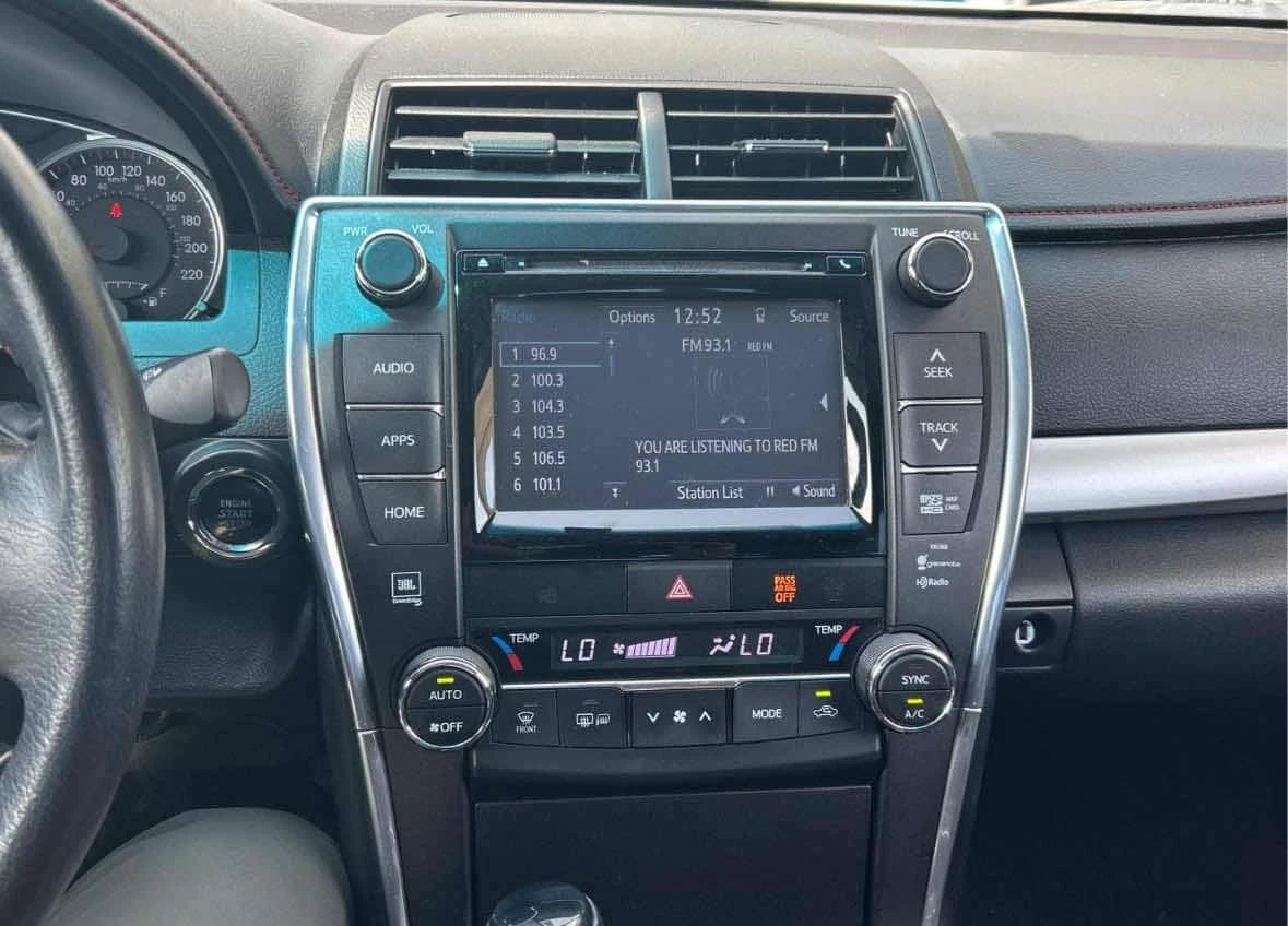 Toyota Camry * 4dr Sdn V6 Auto XSE * CARFAX * KEYLESS * ПАНО , снимка 9 - Автомобили и джипове - 54545619