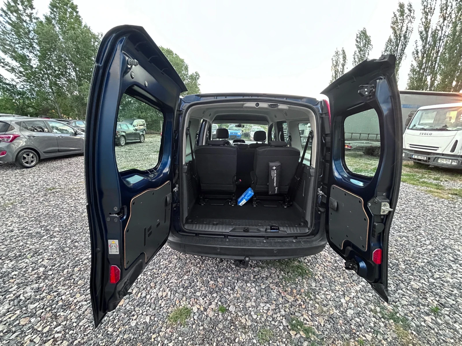 Renault Kangoo Grand Kango Maxi 6+ 1 , снимка 13 - Автомобили и джипове - 54634831