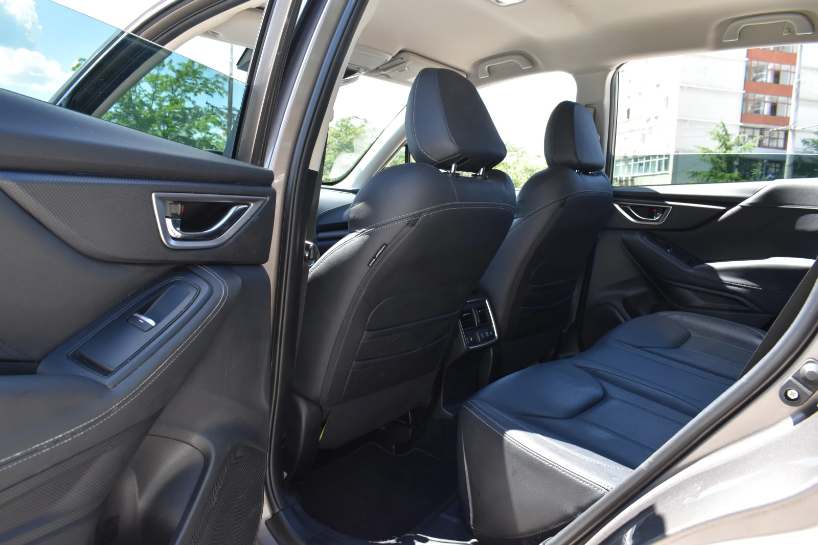 Subaru Forester 2.0i* E-Hybrid* LINE* BRAKE* 360CAM* DISSTRONIC* F, снимка 12 - Автомобили и джипове - 54718954