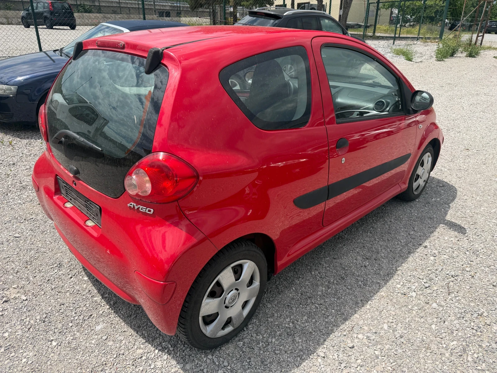 Toyota Aygo 1.0 benzin, снимка 2 - Автомобили и джипове - 54858836