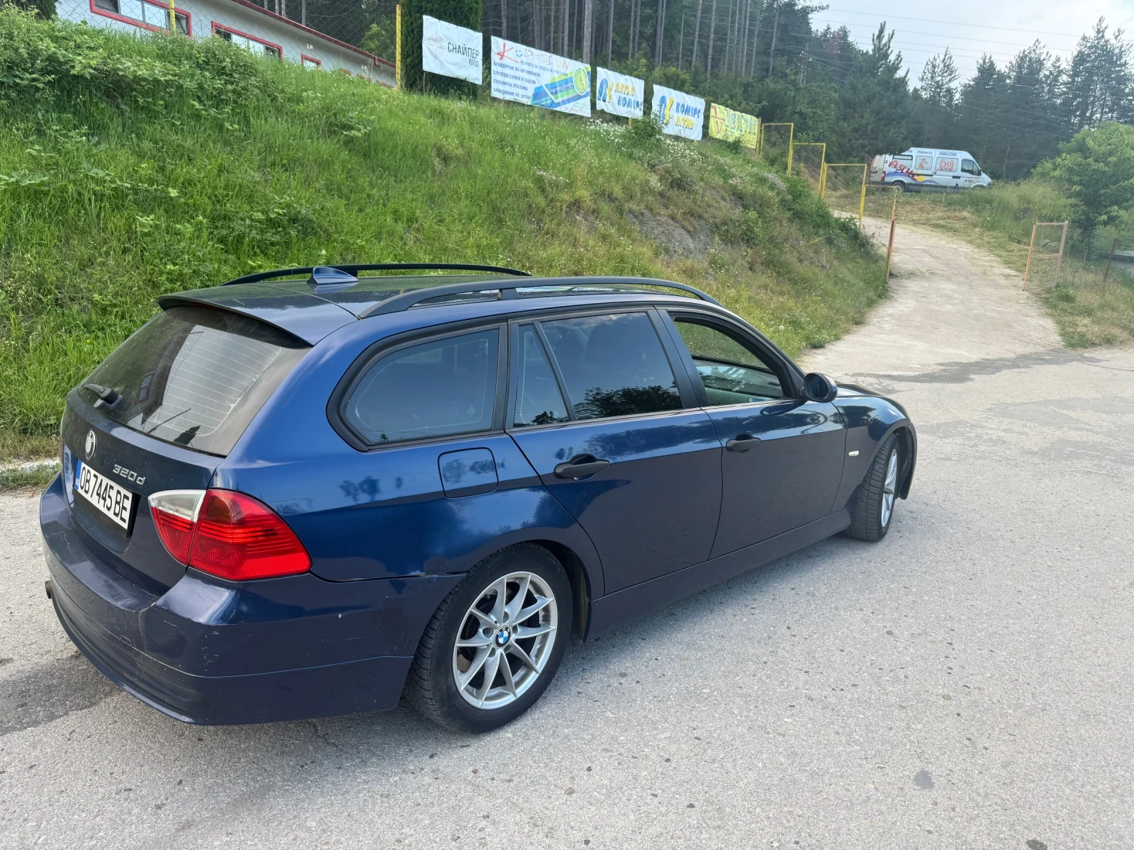 BMW 320, снимка 3 - Автомобили и джипове - 55005106