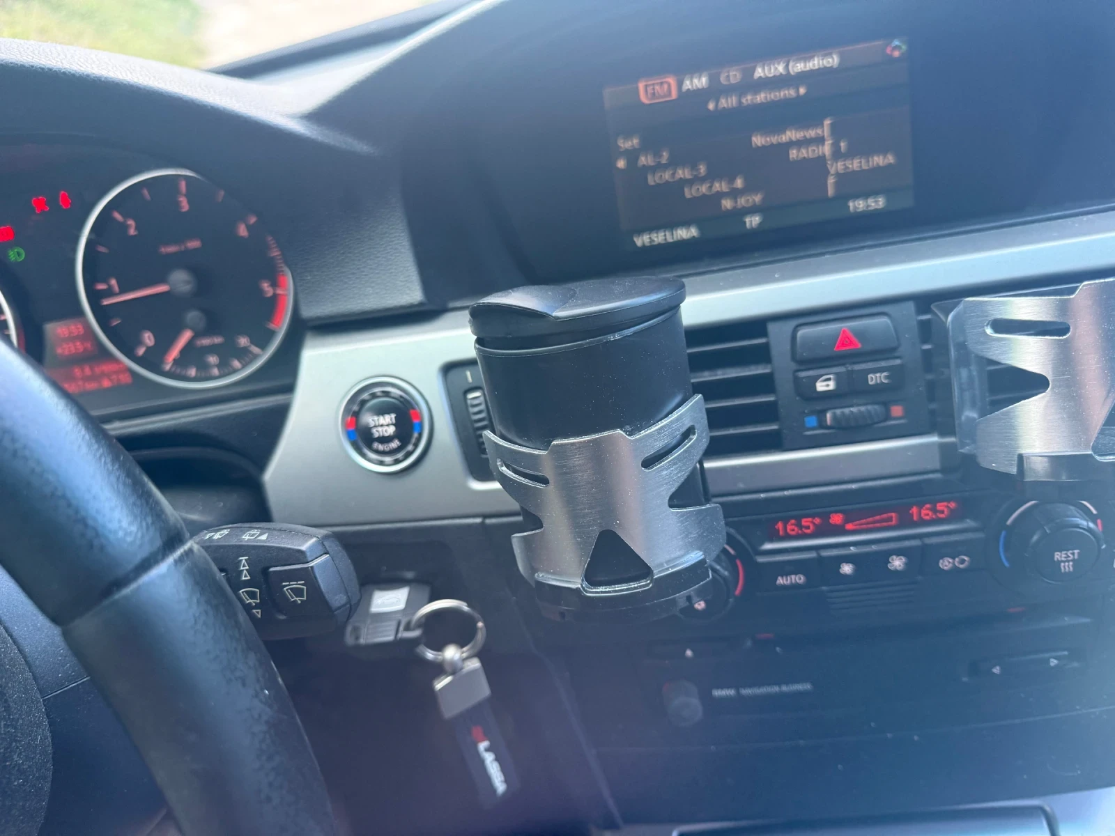 BMW 320, снимка 6 - Автомобили и джипове - 55005106