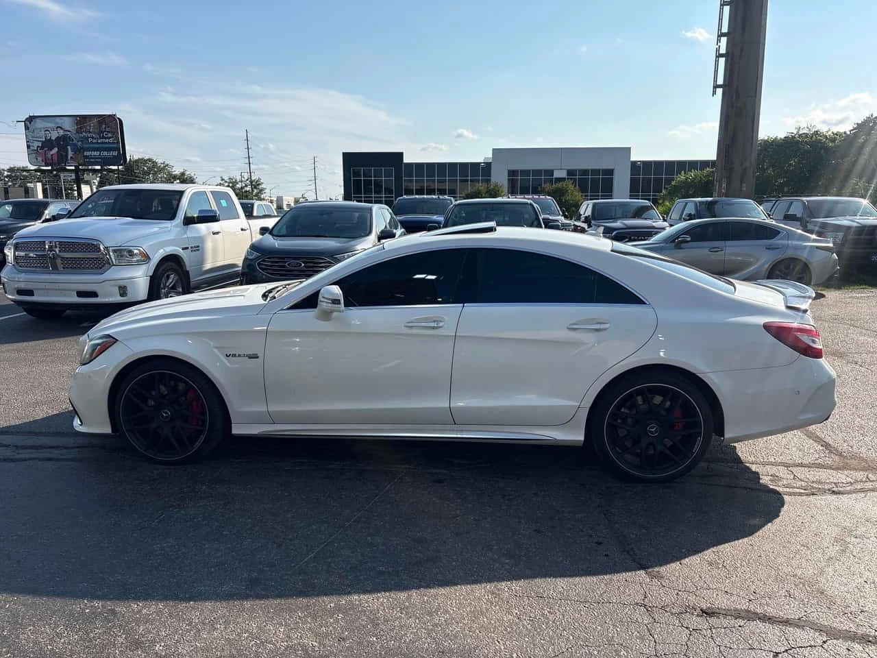Mercedes-Benz CLS 63 AMG S Model * CARFAX * ОПЦИЯ ЗА ФИНАНСИРАНЕ, снимка 2 - Автомобили и джипове - 55647514