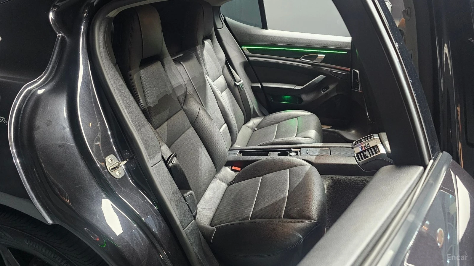 Porsche Panamera AWD* КОЖА* ПОДГРЕВ* ОБДУХ* ПАНО* НАВИ* АВТОКРЕДИТ*, снимка 10 - Автомобили и джипове - 55658736