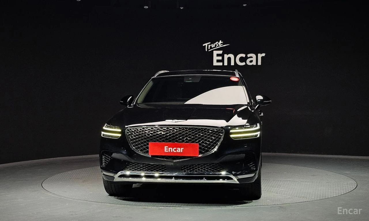 Genesis GV70 2.2D AWD* DISTRONIC* ПОДГРЕВ* ОБДУХВАНЕ* КАМЕРА* , снимка 2 - Автомобили и джипове - 55691070