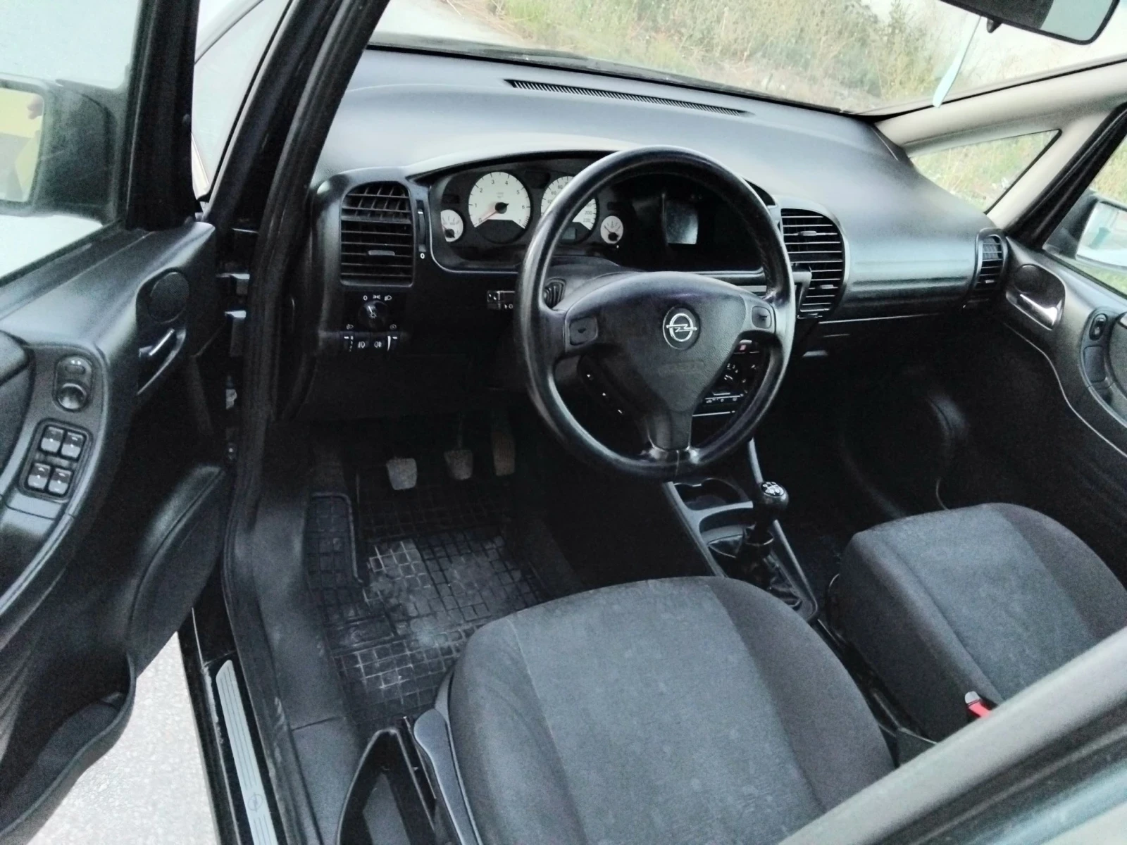 Opel Zafira 2.2.150к+ КЛИМА + ГАЗОВ ИНЖЕКЦИОН , снимка 13 - Автомобили и джипове - 55692358