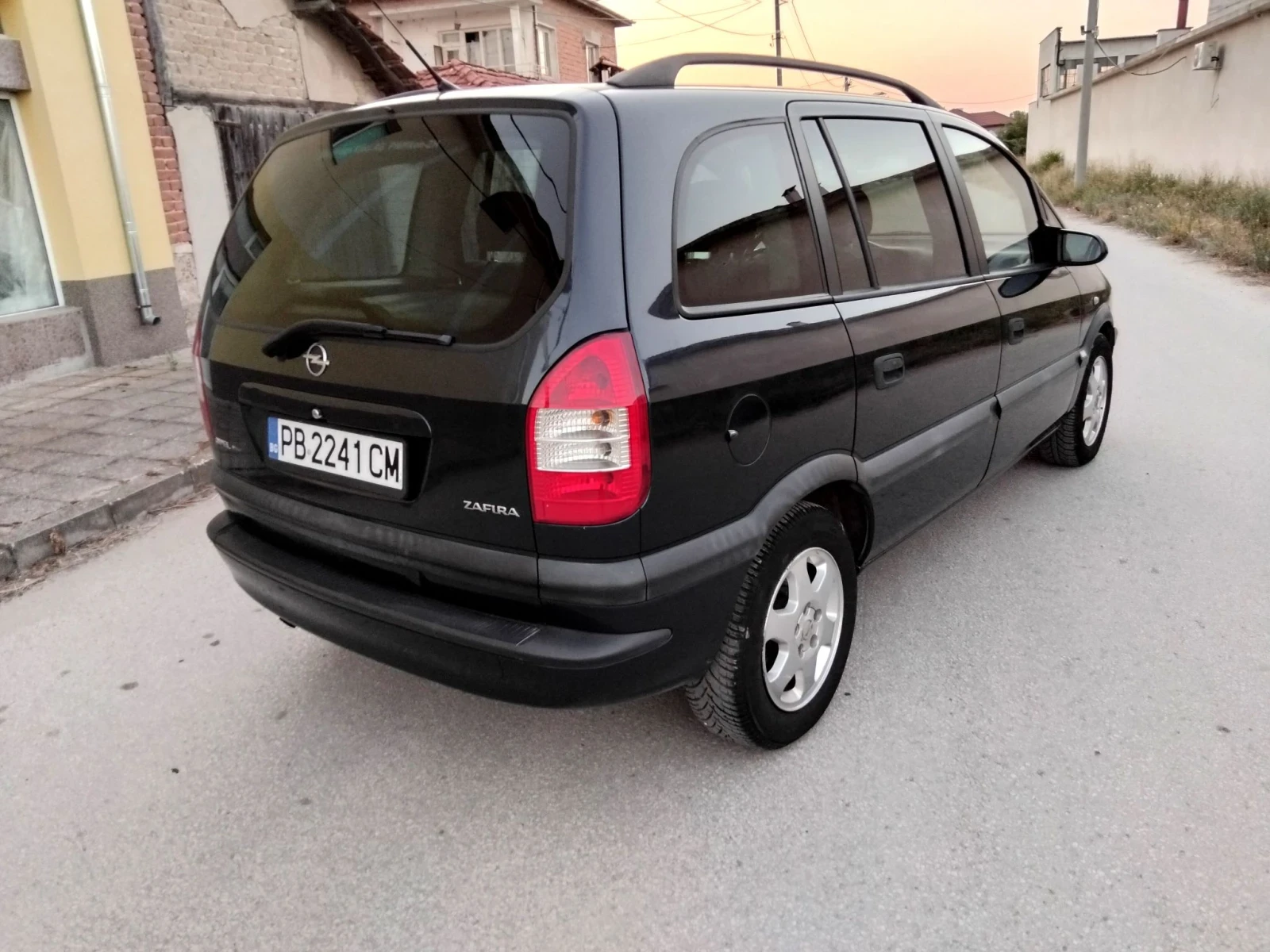 Opel Zafira 2.2.150к+ КЛИМА + ГАЗОВ ИНЖЕКЦИОН , снимка 7 - Автомобили и джипове - 55692358