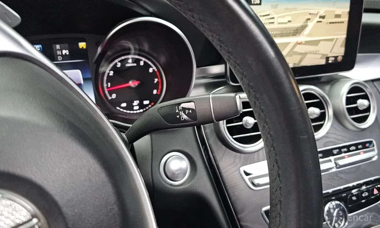 Mercedes-Benz C 200 * C200 AMG Line * ЦЕНА ДО БГ, снимка 9 - Автомобили и джипове - 55736204