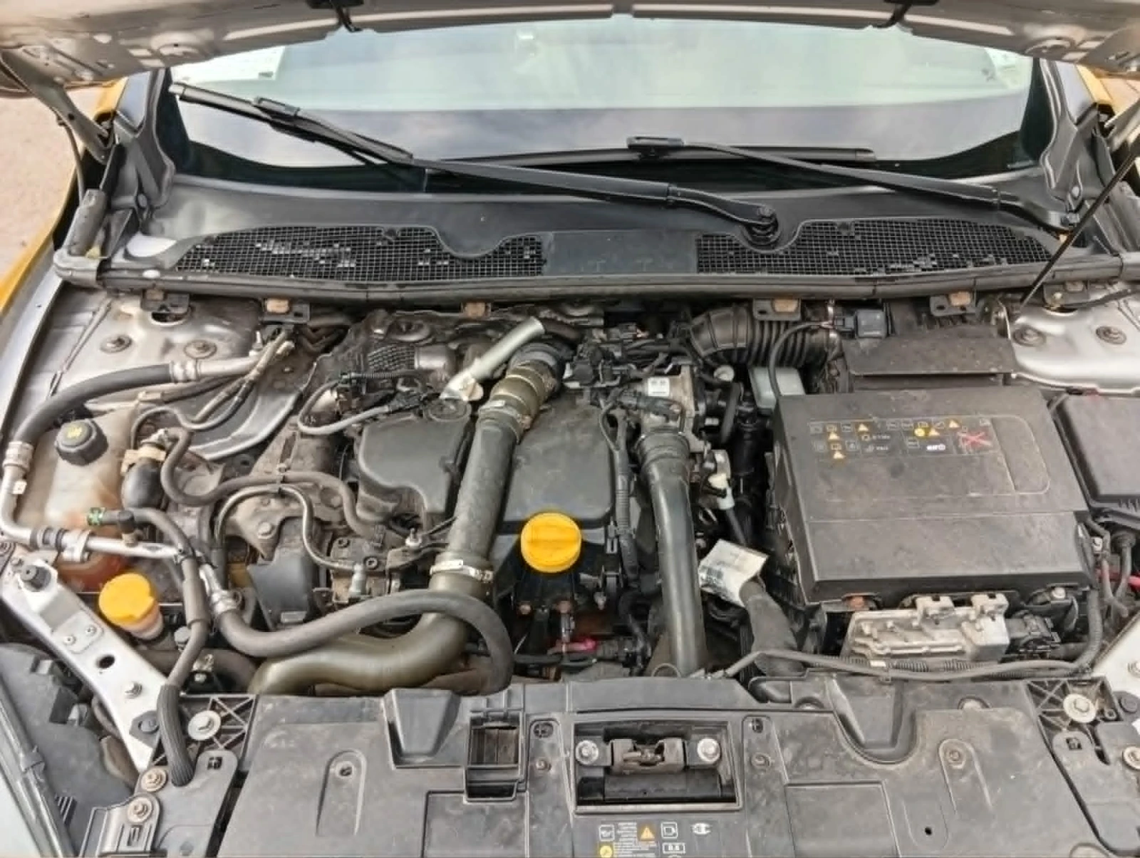 Renault Megane 1.5 DCI Евро 6, снимка 14 - Автомобили и джипове - 55873519