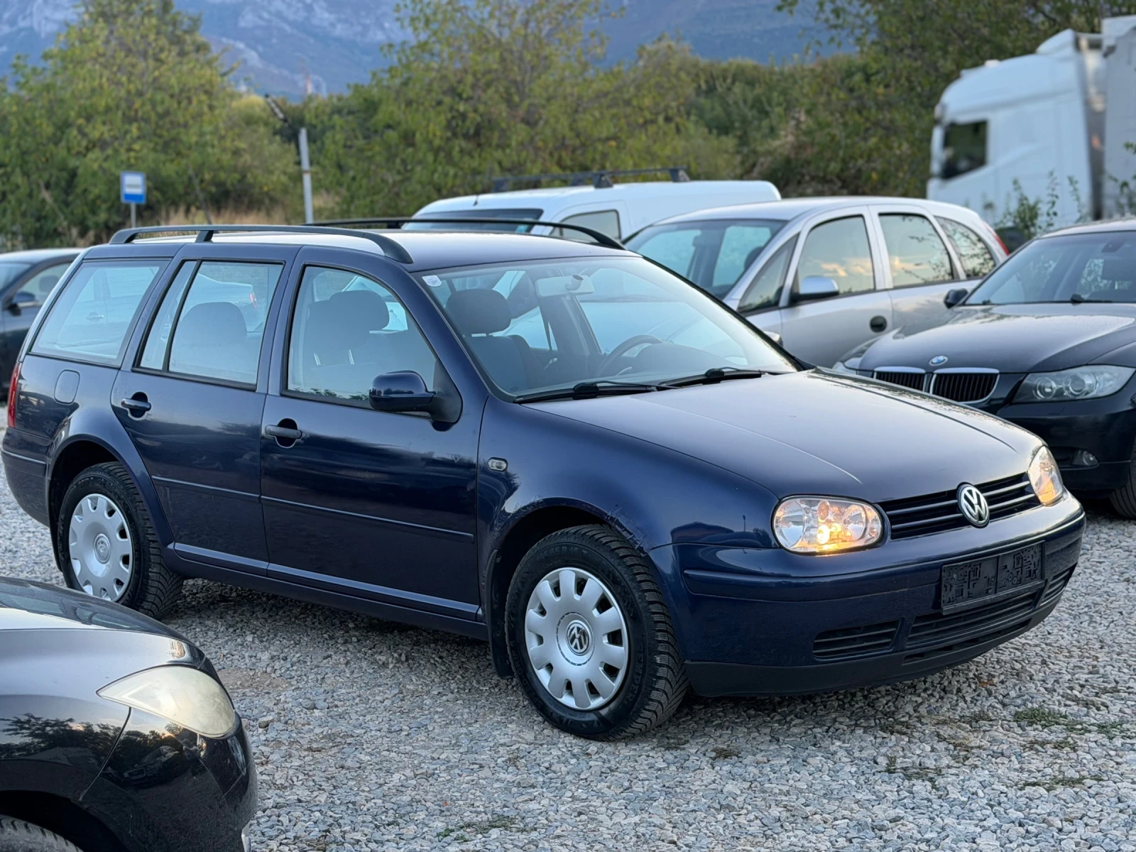 VW Golf 1.9* TDI* , снимка 3 - Автомобили и джипове - 56216809