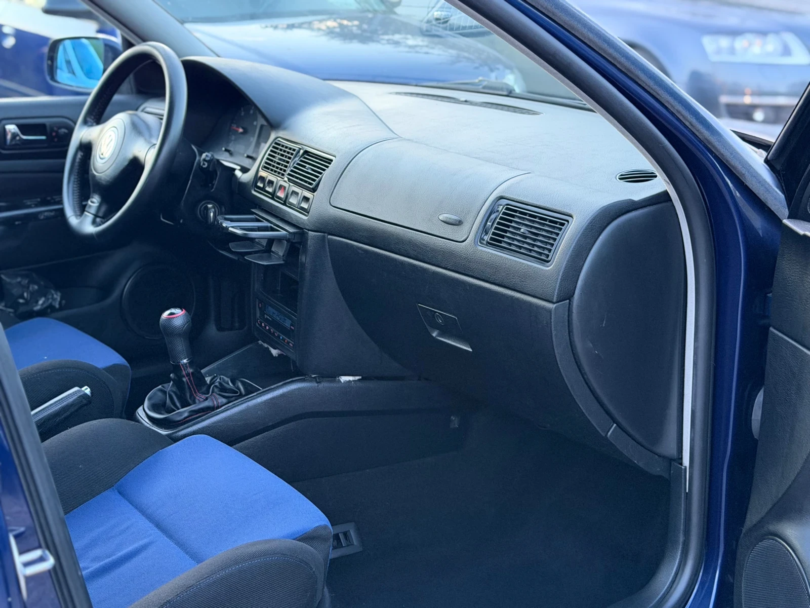 VW Golf 1.9* TDI* , снимка 9 - Автомобили и джипове - 56216809