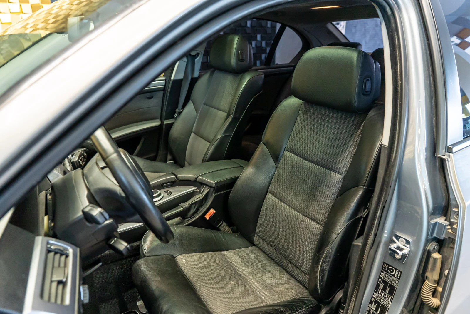 BMW 525 xd, снимка 14 - Автомобили и джипове - 56429748