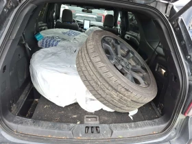 Ford Explorer * ST * ПОДГРЕВИ* ОБДУХВАНЕ* ПАНОРАМА* 2 БРОЯ ГУМИ, снимка 15