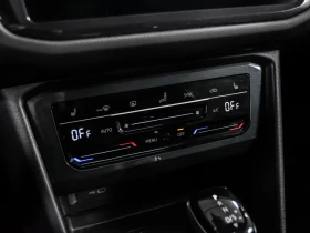 VW Tiguan R-LINE BLACK* 4MOTION* DISTRONIC* ПАНОРАМА* ПОДГРЕ, снимка 13
