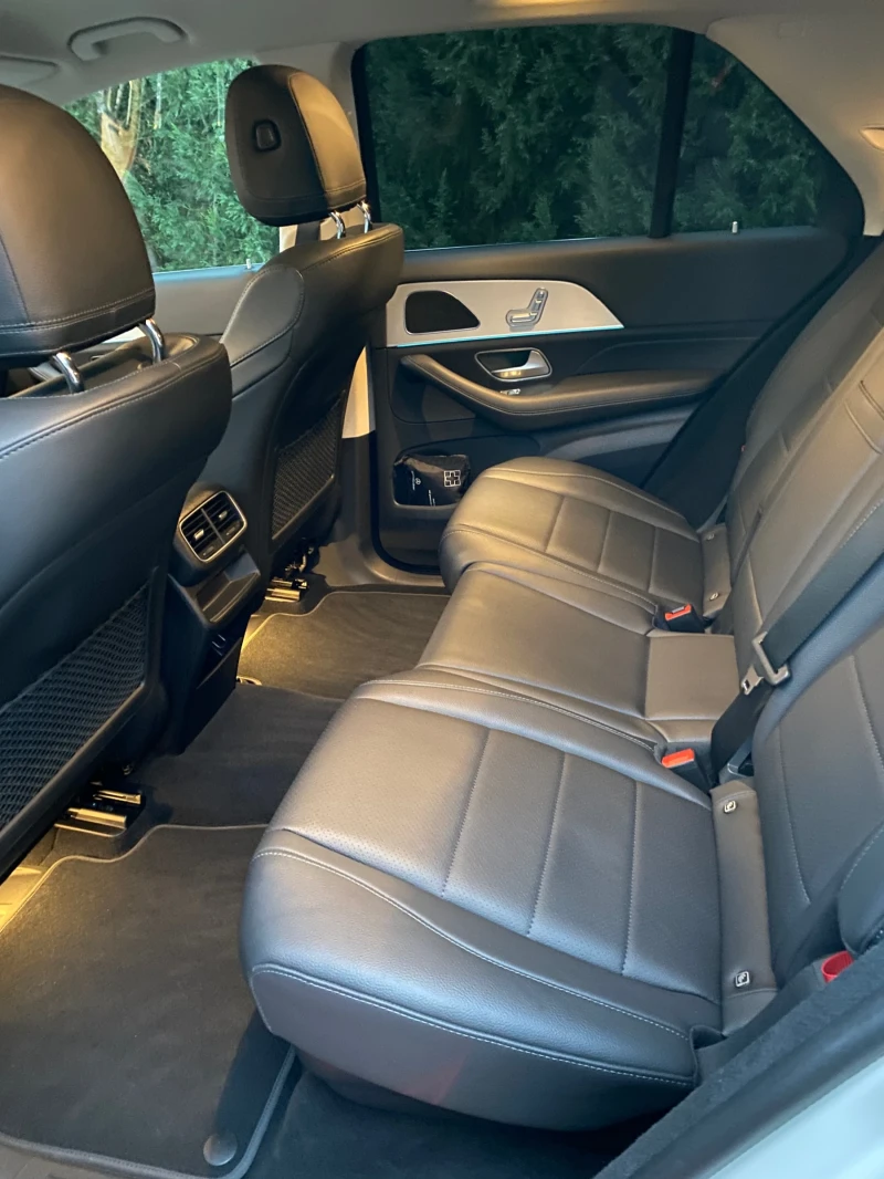 Mercedes-Benz GLE 400 400D 4Matik AMG 6+ 1, снимка 11 - Автомобили и джипове - 51829565