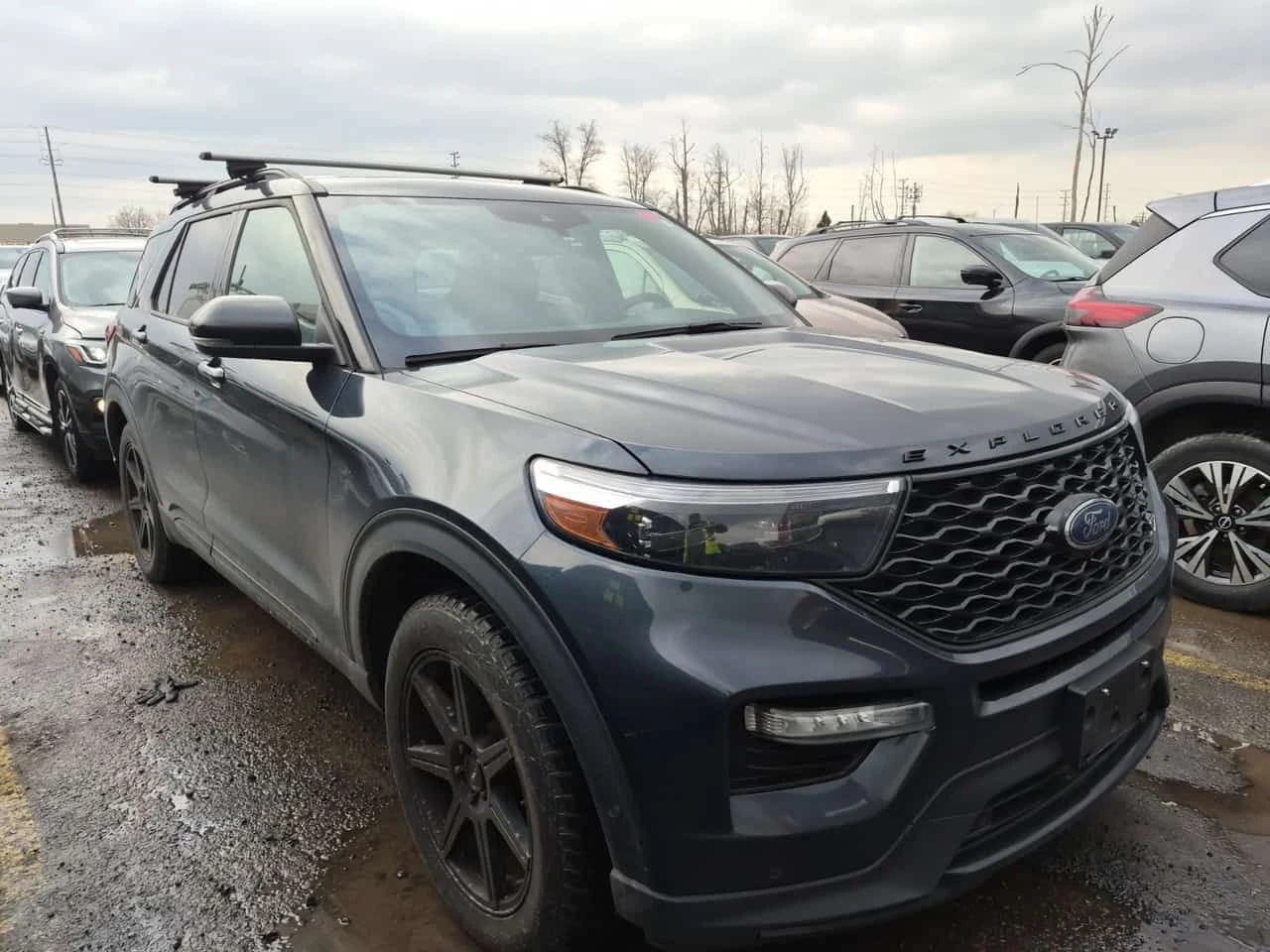 Ford Explorer * ST * ПОДГРЕВИ* ОБДУХВАНЕ* ПАНОРАМА* 2 БРОЯ ГУМИ, снимка 2 - Автомобили и джипове - 53826371